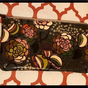 Fossil clutch